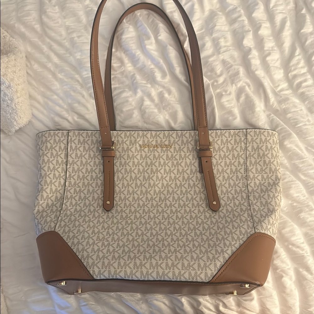 Michael Kors Tote